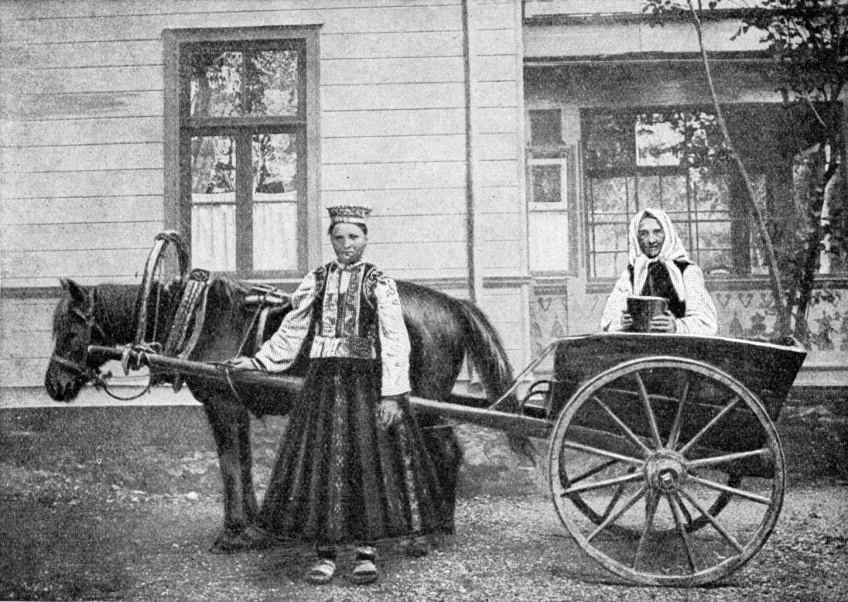 Florence_Farmborough-1922-LatviaLettish_Life_in_Legendary___Modern_Times.gif